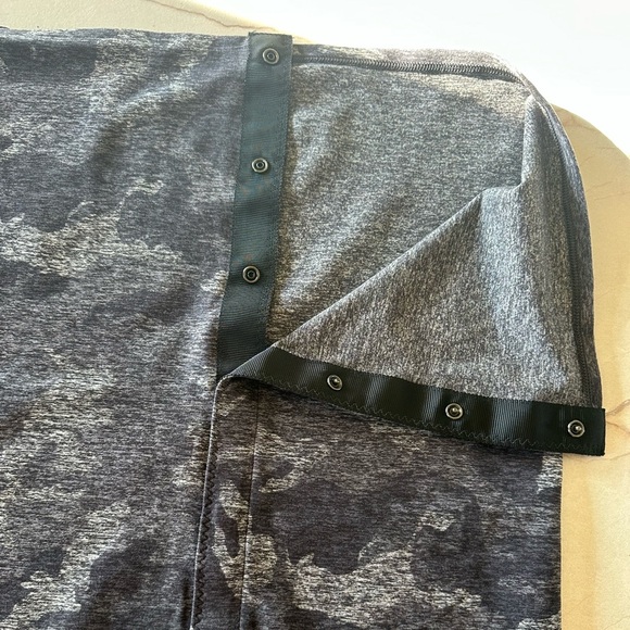 NWOT Lululemon Vinyasa Scarf Rulu Incognito Camo HTR Black - Picture 5 of 5